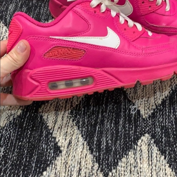 Nike women’s custom hot pink leather air max - Picture 3 of 10